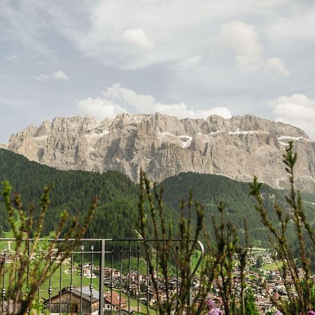 Hotel Daniel Apartments Selva di Val Gardena Extérieur photo