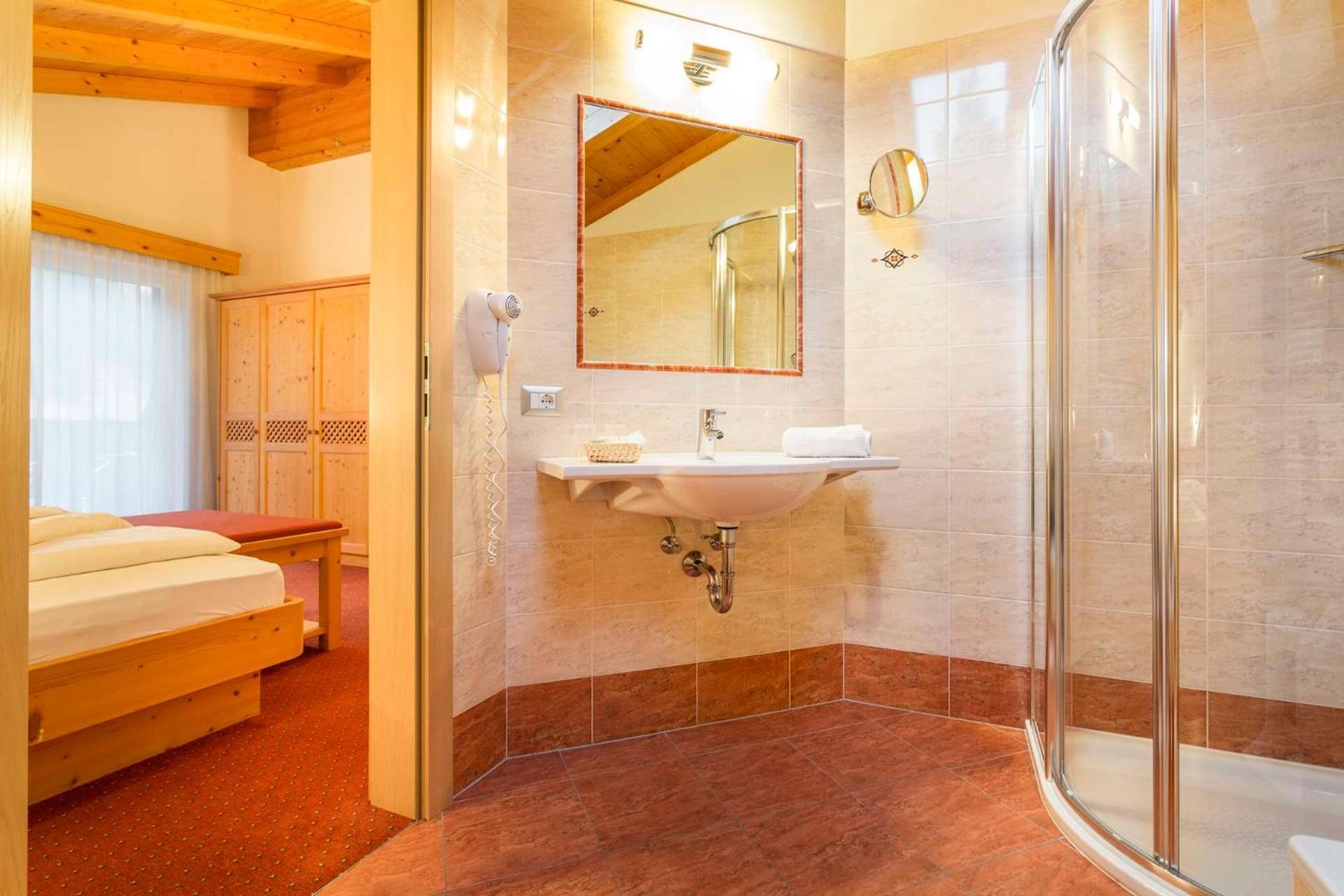 Hotel Daniel Apartments Selva di Val Gardena Extérieur photo